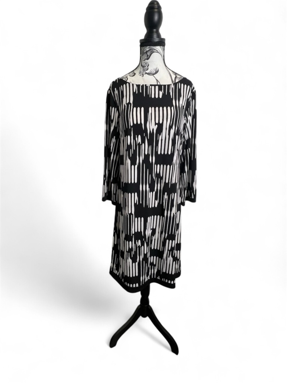 Calvin Klein Black and White Long Sleeve Shift Dress | Sz 8